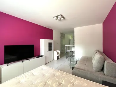 Kiadó lakások, 1-szobás, Levice · €500