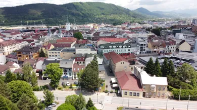 Lokale komercyjne na wynajem, Žilina · €1400