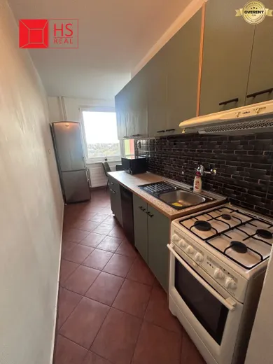 Na prenájom 2-izbový byt, 61 m², Nové Zámky, Komárňanská