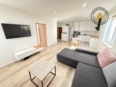 Na predaj 2-izbový byt, 58 m², Hlohovec, Železnicná