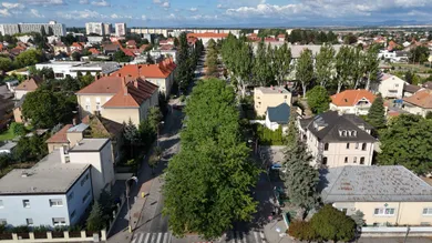 Na predaj 8-izbový dom, 120 m², Trnava