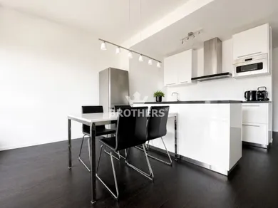 Na predaj 3-izbový byt, 83 m², Bratislava-Staré Mesto, Radlinského