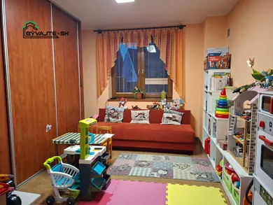 Na predaj dom v Nitra · €430 000 · Novostavba