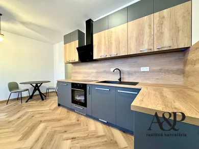 Byty na prenájom 1-izbový, Skalica · €500
