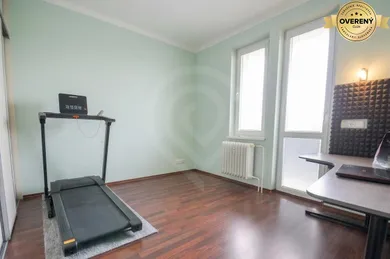 Na predaj 3-izbový byt, 64 m², Bratislava-Ružinov, Jadrová