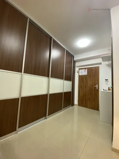 Na prenájom 3-izbový byt, 94 m², Bratislava-Nové Mesto, Na pažiti