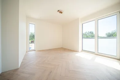 Na predaj 3-izbový byt, 74 m², Ivanka pri Dunaji, Okružná