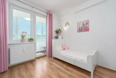 Eladó lakások, 4-szobás, Bratislava-Rača · €299 990
