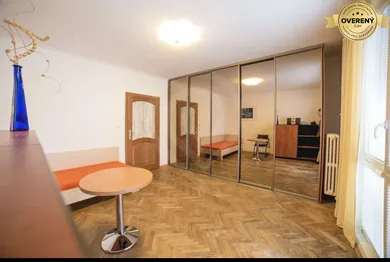 Na predaj 4-izbový byt, 82 m², Bratislava-Ružinov, Krajná