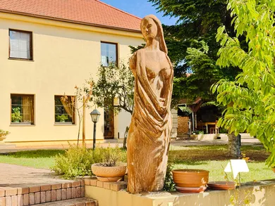 Eladó házak, Nitra · €1 500 000