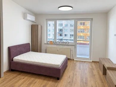 Квартиры в аренду, 1-комнатные, Bratislava-Devínska Nová Ves · €550