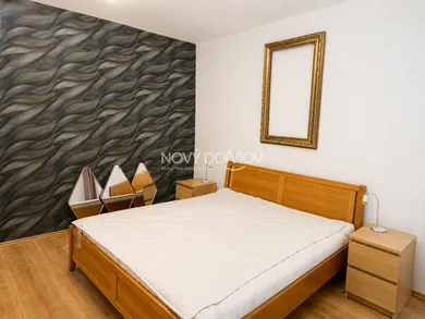 Na prenájom 2-izbový byt, 100 m², Galanta