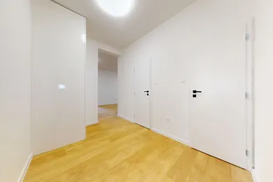 Na predaj 5-izbový byt, 105 m², Bratislava-Karlova Ves, Novackého