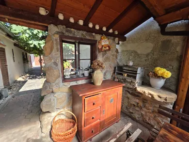 Na predaj 5-izbový dom, 140 m², Modra, Národná