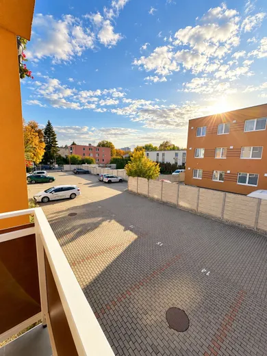 Na prenájom 1-izbový byt, 42 m², Trnava, Nevädzová