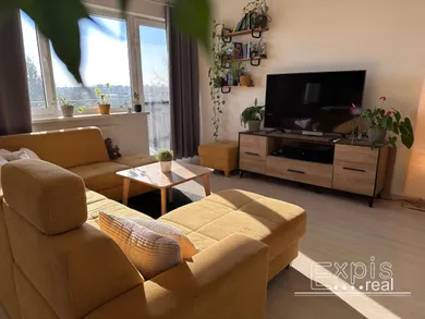 Mieszkania na wynajem, 3-pokojowe, Bratislava-Ružinov · €1200
