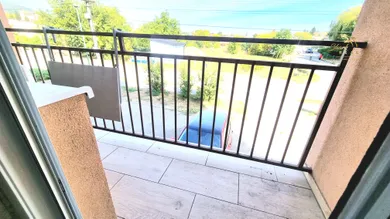 Na predaj 4-izbový byt, 82 m², Zemplínska Teplica, Obchodná