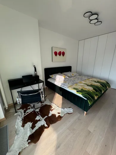Na prenájom 2-izbový byt, 57 m², Bratislava-Ružinov, Pribinova