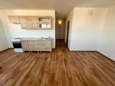 Na predaj 5-izbový byt, 227 m², Poprad, Dlhé hony