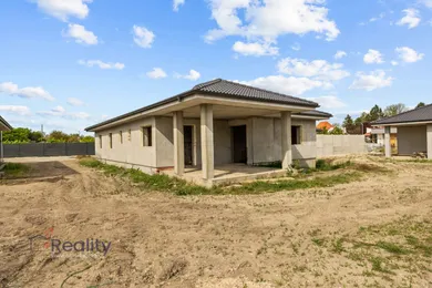 Domy na sprzedaż, 4-pokojowe, Nové Zámky · €384 900