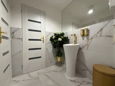 Na prenájom komerčné, 80 m², Žilina, Mariánske námestie