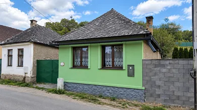Na predaj 3-izbový dom, 90 m², Medzev
