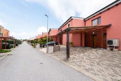 Na prenájom 4-izbový dom, 135 m², Košice-Vyšné Opátske, Hrabova