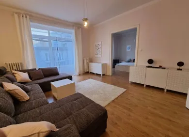 Byty na prenájom 5-izbový, Bratislava-Staré Mesto · €1 500