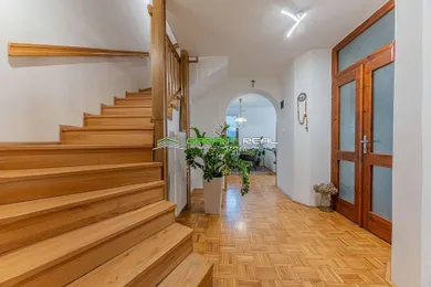 Na predaj 6-izbový dom, 178 m², Kvačany