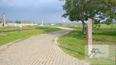 Na predaj pozemok, Rybany
