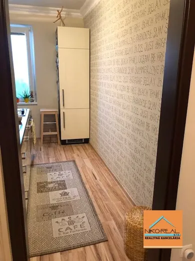 Na predaj 3-izbový byt, 65 m², Bratislava-Ružinov, Zimná