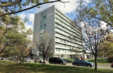 Komerčné priestory na prenájom, Bratislava-Ružinov · €936