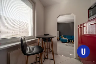 Na prenájom 2-izbový byt, 48 m², Bratislava-Staré Mesto, Mozartova