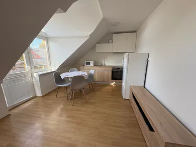 Byty na prenájom 4-izbový, Trnava · €850