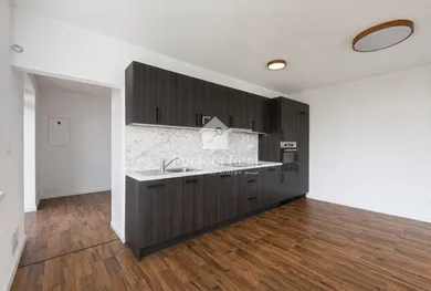 Na predaj 3-izbový byt, 87 m², Miloslavov