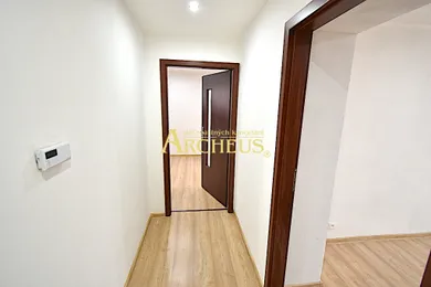 Na predaj 2-izbový byt, 51 m², Svit, 9. mája