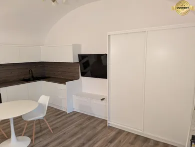 Na prenájom 1-izbový byt, 37 m², Poprad