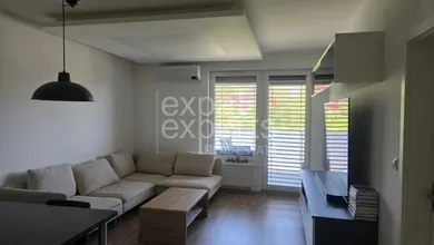 Byty na prenájom 2-izbový, Bratislava-Karlova Ves · €980