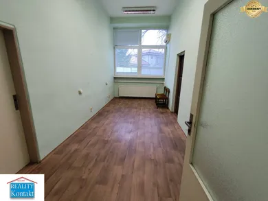 Na prenájom komerčné v Nové Zámky · €6 · Čiastočná rekonštrukcia