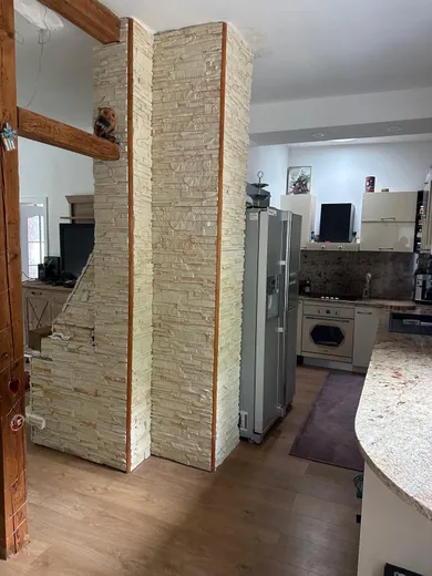Na prenájom 3-izbový byt, 82 m², Bratislava-Nové Mesto