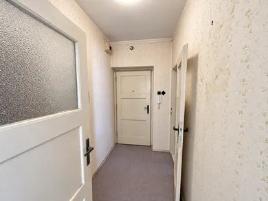 Na predaj 2-izbový byt, 59 m², Nováky, Čerešňová