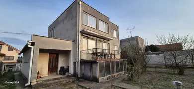 Na predaj 5-izbový dom, 148 m², Kráľová pri Senci