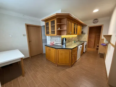 Na predaj 3-izbový byt, 72 m², Galanta, Nová Doba
