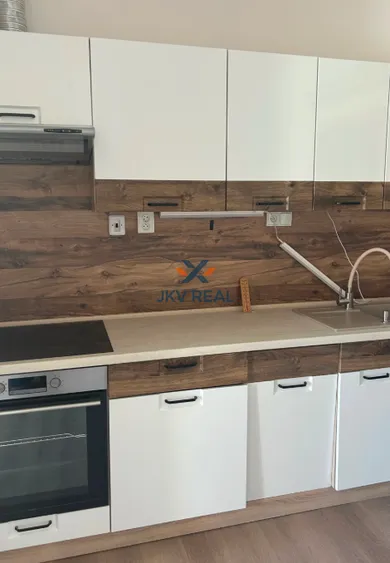 Byty na predaj 2-izbový, Nové Zámky · €129 000
