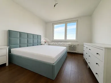 Na predaj 3-izbový byt, 66 m², Bratislava-Dúbravka, Bagarova