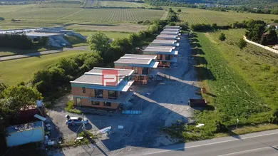 Mieszkania na sprzedaż, 4-pokojowe, Pezinok · €1