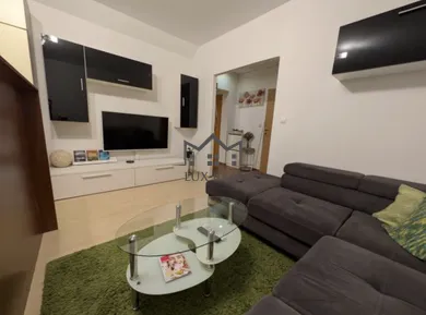 Eladó lakások, 4-szobás, Bratislava-Petržalka · €325 000
