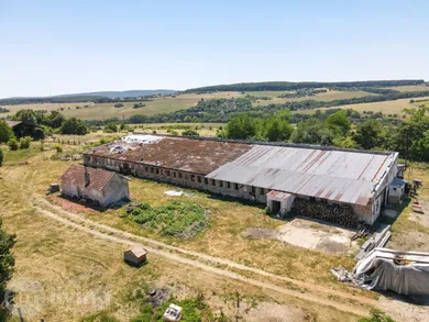Na predaj objekt, 160 m², Stará Turá