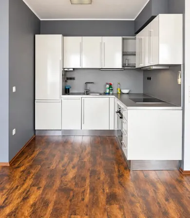Na prenájom 2-izbový byt, 66 m², Bratislava-Ružinov, Mraziarenská