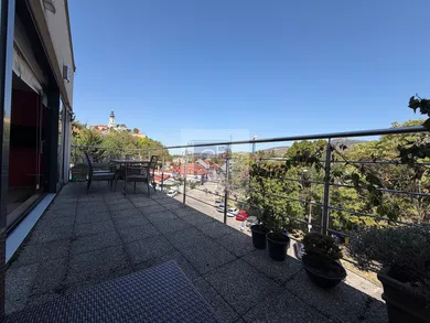 Na prenájom 2-izbový byt, 60 m², Nitra, Podzámska